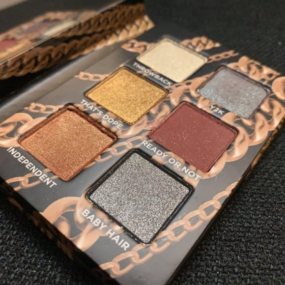 😍NWT Urban Decay Decades 00s Palette😍 - Picture 5 of 12